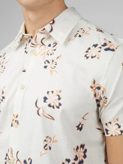 Ben Sherman Shirts^Signature Linear Floral Print Shirt - Ivory
